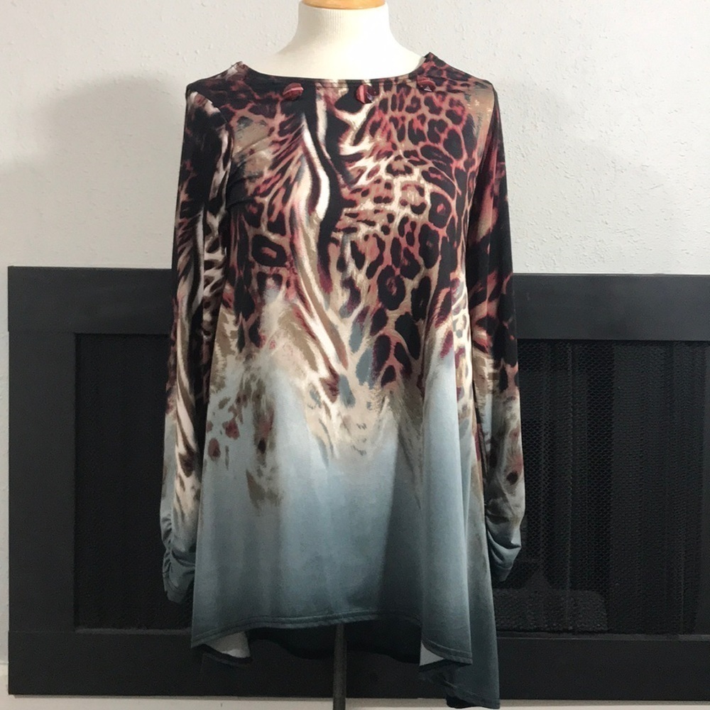 ISABEL High Low Round Neck Tiger Print Tunic